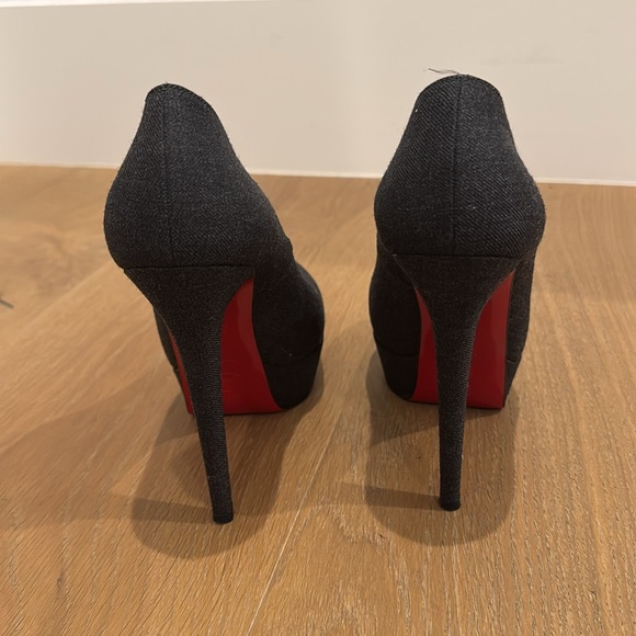 Authentic Christian Louboutin Bianca 140 Flanbel Dark Gray Platform Pump - Picture 4 of 7
